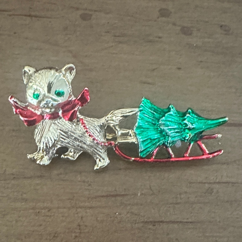 Vintage Beatrix Kitty Cat Christmas Tree Pulling a Sled Brooch